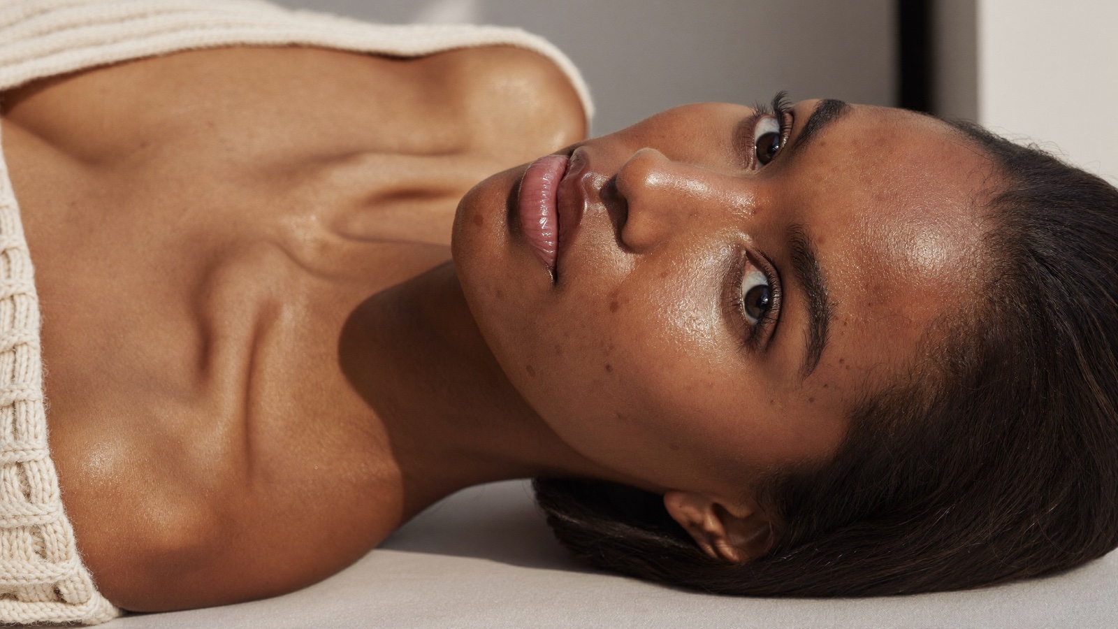 5 Tips for Glowing Skin This Winter in Montreal - Institut V Esthétique Montréal
