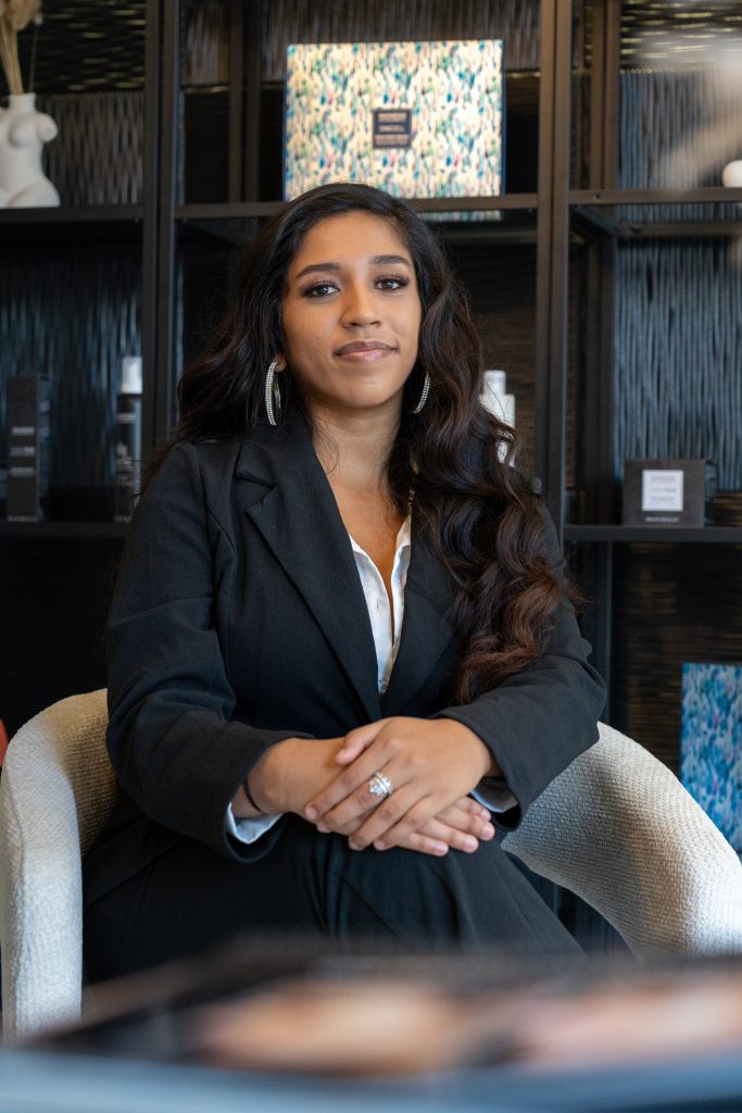 Portrait de Fiorella Vivanco — Institut V Esthétique Montréal