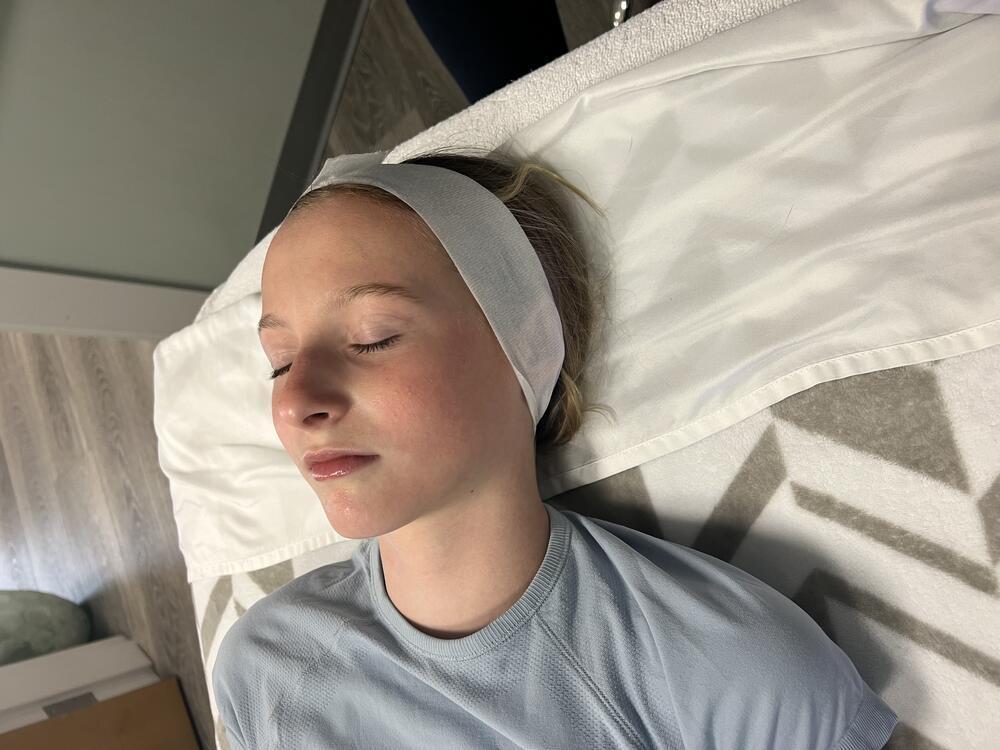 HydraFacial teen soin peau jeune — Institut V Esthétique Montréal