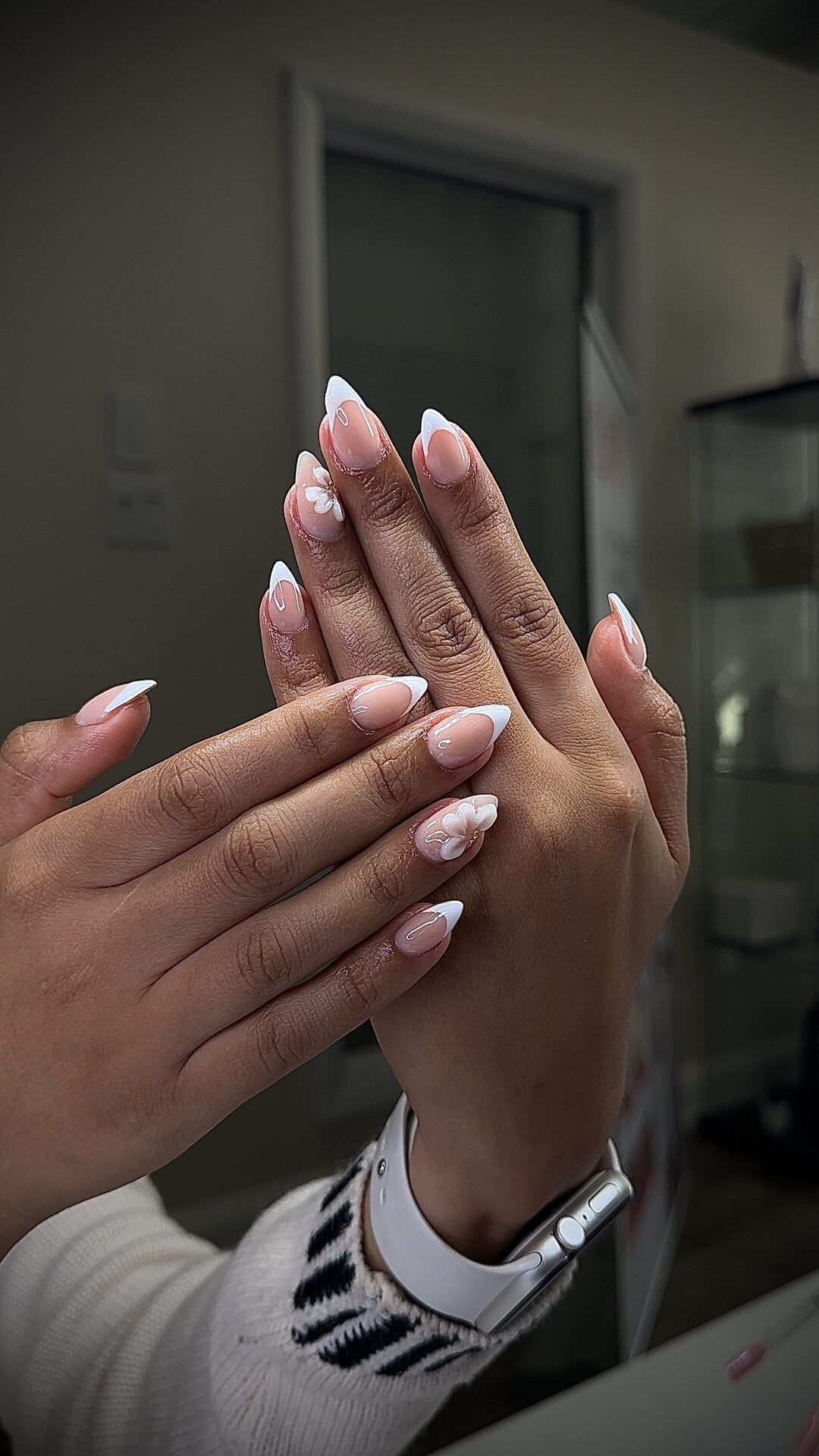 Pose d'ongles Institut V Montréal